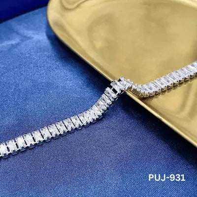 Silver Sparkling Elegant Korean Chain Bracelet (PUJ-931)