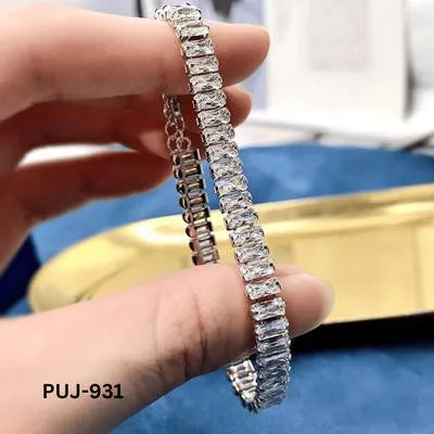 Silver Sparkling Elegant Korean Chain Bracelet (PUJ-931)